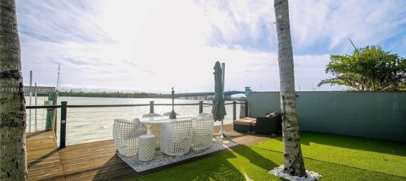 3 dormitorios villa en venta en Miami, Miami-Dade, Florida, USA № 614226 14