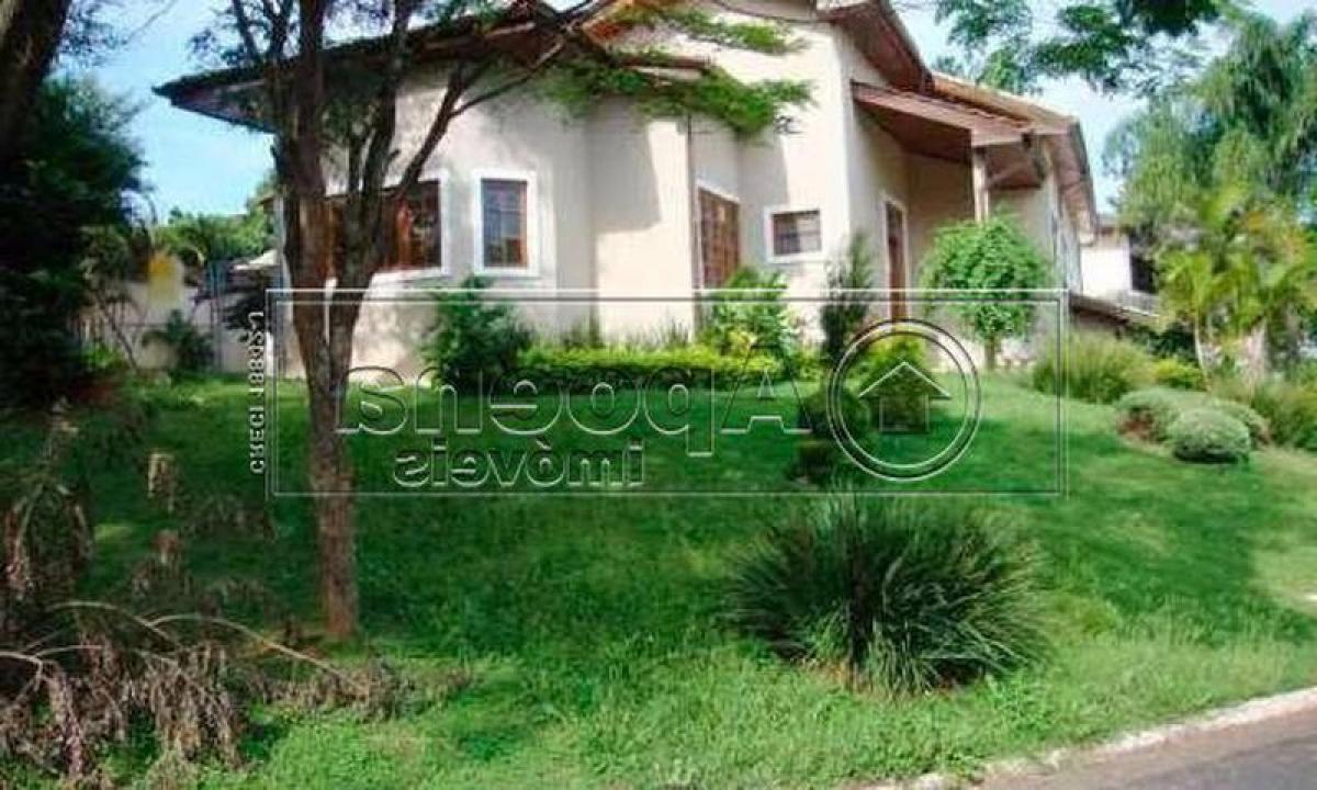 Casa de 4 dormitorios en Sao Paulo, Brazil No. 585130