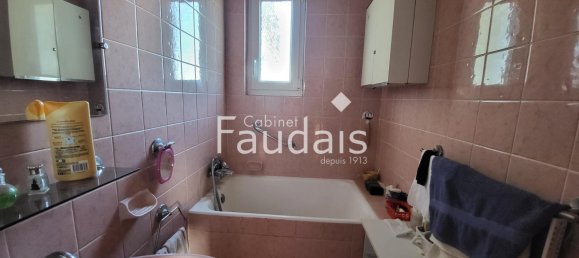 3 bedrooms House in Manche, France No. 293178 7