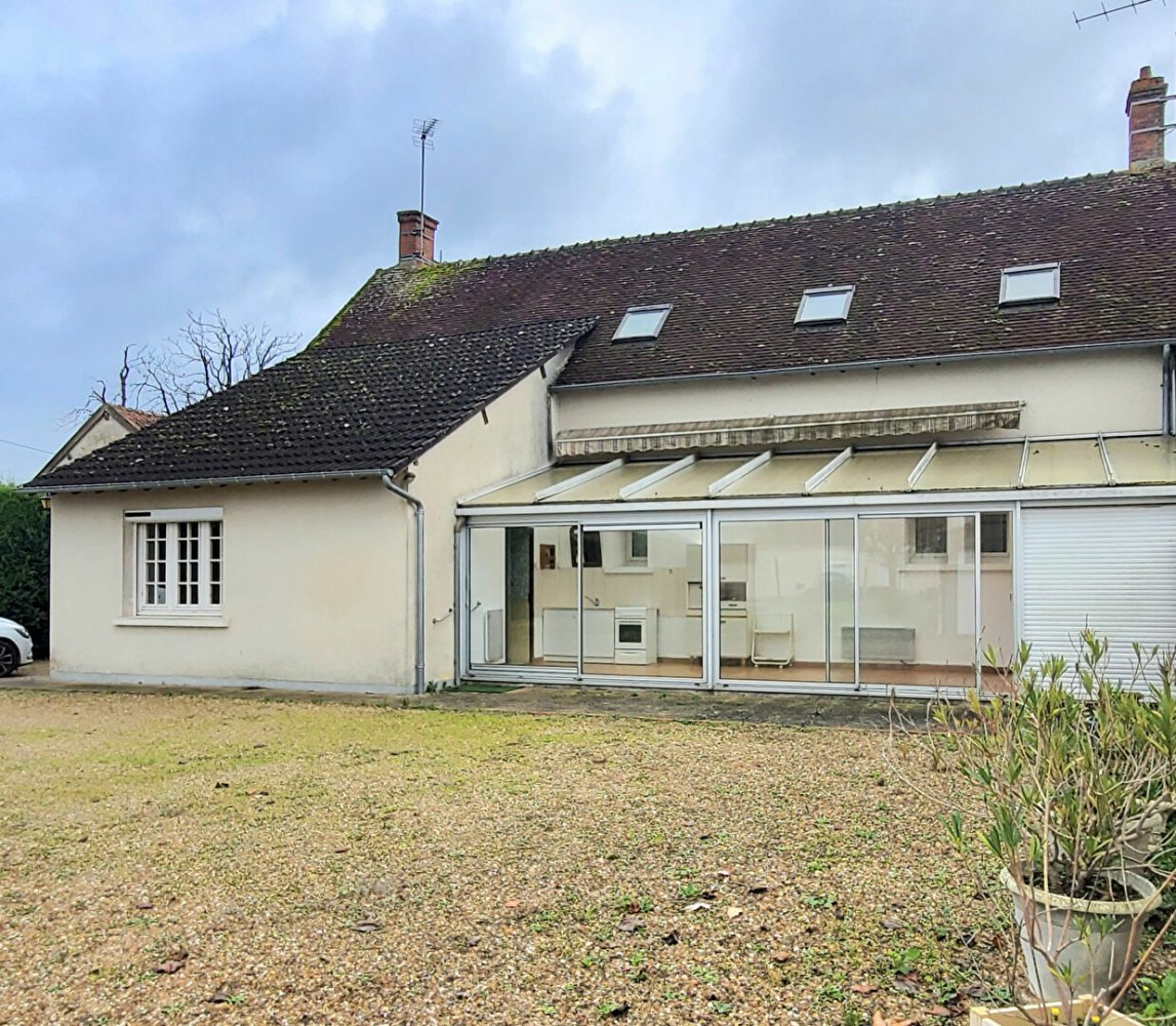 Casa de 2 dormitorios en Chatillon-sur-Cher, France No. 209341