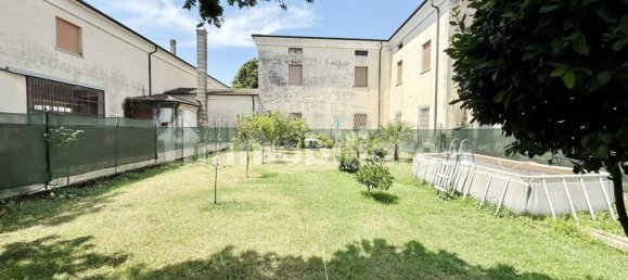 2 bedrooms House in Nogara, Italy No. 275673 2