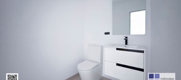 274m² Commercial property in Mataro, Spain No. 136569 18