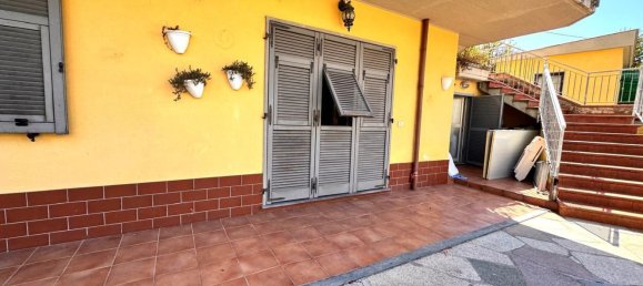 5 rooms Apartment in Santo Stefano di Magra, Italy No. 301529 5