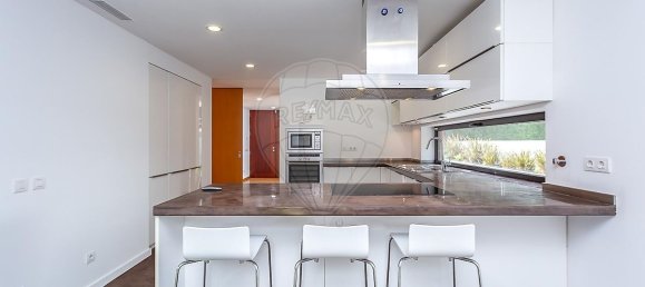 4 bedrooms Villa in Cascais, Portugal No. 46373 42