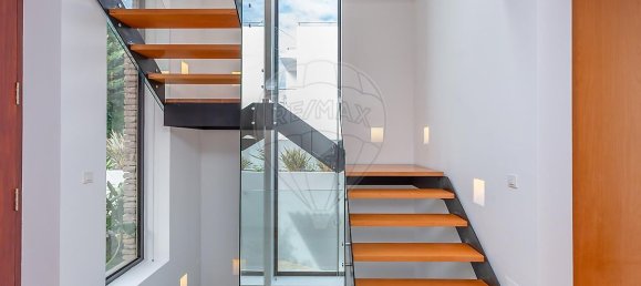 4 bedrooms Villa in Cascais, Portugal No. 46373 44