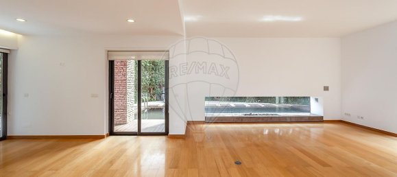 4 bedrooms Villa in Cascais, Portugal No. 46373 29