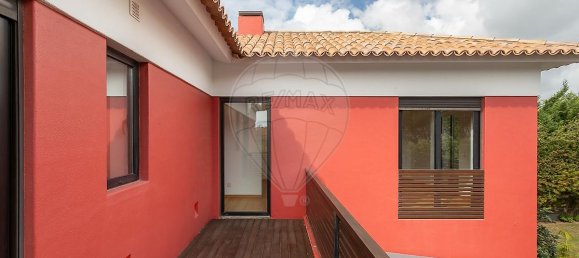 4 bedrooms Villa in Cascais, Portugal No. 46373 31