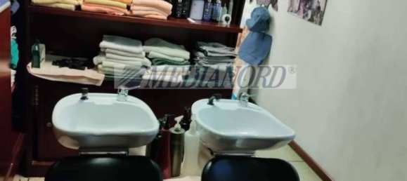 Imóvel comercial de 2 divisões em Alzano Lombardo, Italy N.º 135319 10