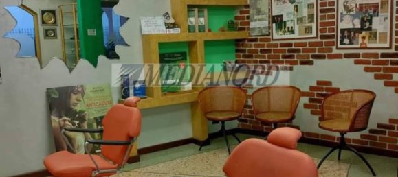 Imóvel comercial de 2 divisões em Alzano Lombardo, Italy N.º 135319 8