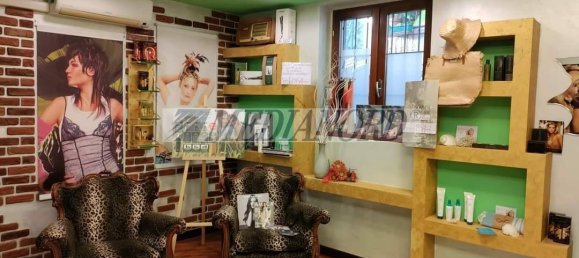 Imóvel comercial de 2 divisões em Alzano Lombardo, Italy N.º 135319 6