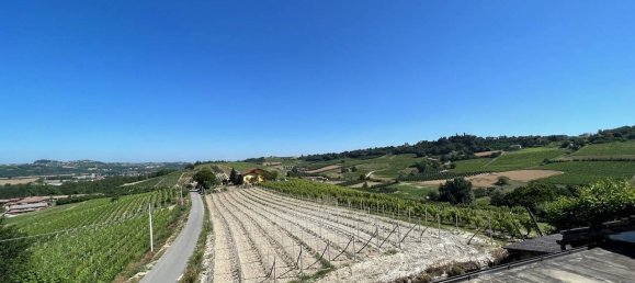 10 bedrooms House in Costigliole d'Asti, Italy No. 58644 23