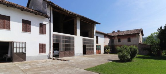 10 bedrooms House in Costigliole d'Asti, Italy No. 58644 3