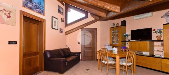 Apartamento de 5 divisões em Chieri, Italy N.º 265958 6