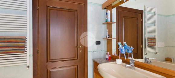 Apartamento de 5 divisões em Chieri, Italy N.º 265958 15