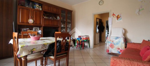 4 rooms Apartment in Magenta, Italy No. 24423 15