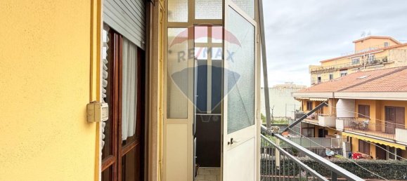 5-salle Appartement à Giarre, Italy No. 15551 15