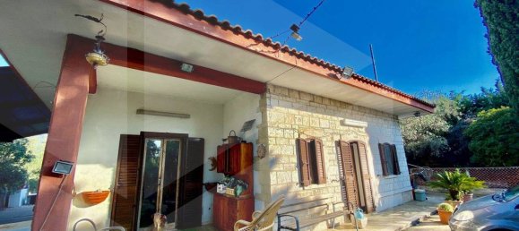 5 rooms Villa in Bitonto, Italy No. 24999 2