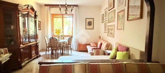 2 Schlafzimmer Wohnung in Florence, Italy, Nr. 353922 3