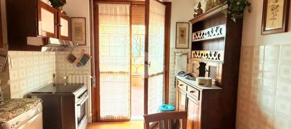 2 Schlafzimmer Wohnung in Florence, Italy, Nr. 353922 7