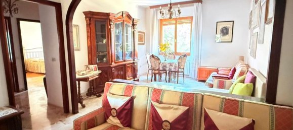 2 Schlafzimmer Wohnung in Florence, Italy, Nr. 353922 2