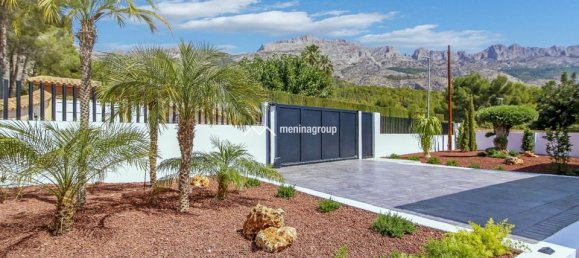 4 bedrooms Villa in Altea, Spain No. 190486 4