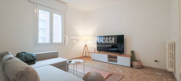 2 Schlafzimmer Wohnung in Bologna, Italy, Nr. 228447 12