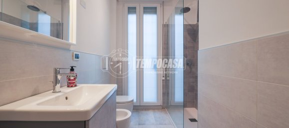 2 Schlafzimmer Wohnung in Bologna, Italy, Nr. 228447 6