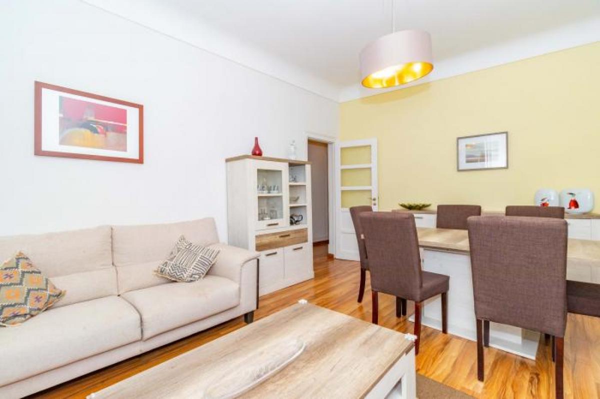 5 bedrooms Apartment for sale in Lisbon, Portugal № 4706
