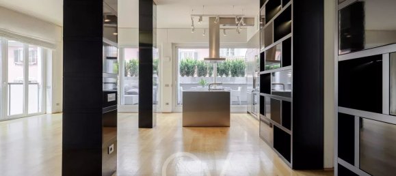 Apartamento de 4 habitaciónes en Milan, Italy No. 314222 2