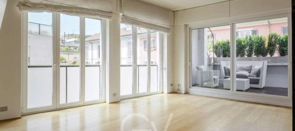 Apartamento de 4 habitaciónes en Milan, Italy No. 314222 12