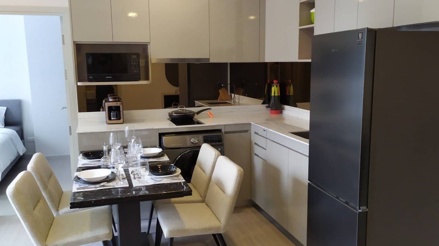 1 bedroom Condominium for sale in Bangkok, Bangkok Metropolitan, Thailand № 28429