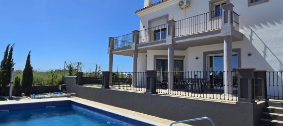 3 bedrooms House in Mijas, Spain No. 135503 2