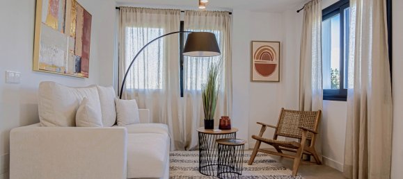 3 bedrooms Townhouse in Estepona, Spain No. 4630 7