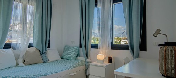 3 bedrooms Townhouse in Estepona, Spain No. 4630 16