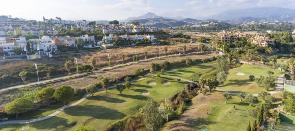 3 bedrooms Townhouse in Estepona, Spain No. 4630 4