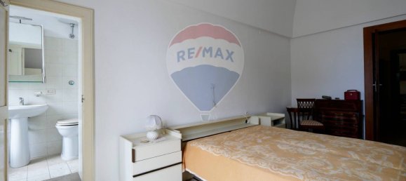 Casa de 6 dormitorios en Cisternino, Italy No. 37393 25