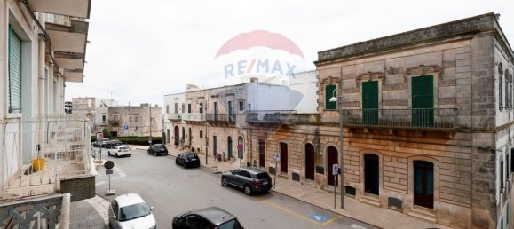 Casa de 6 dormitorios en Cisternino, Italy No. 37393 27