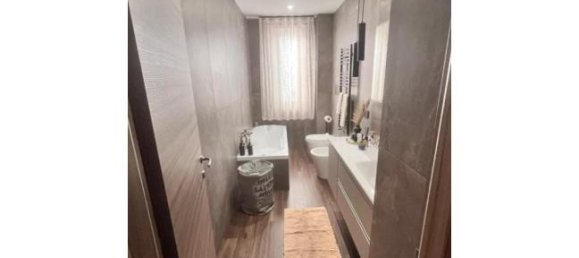 4 rooms Apartment in Acerra, Italy No. 351679 3