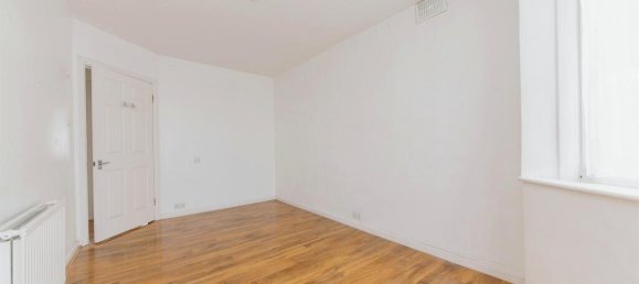 2 bedrooms Apartment in London, United Kingdom No. 6394 5