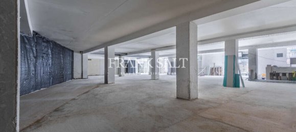 612m² Office in Saint Julian's, Malta No. 12261 20