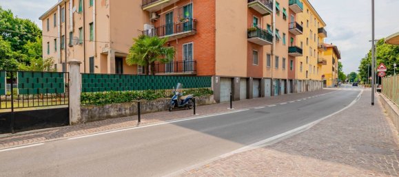 Apartamento de 2 dormitorios en Vimodrone, Italy No. 79736 30