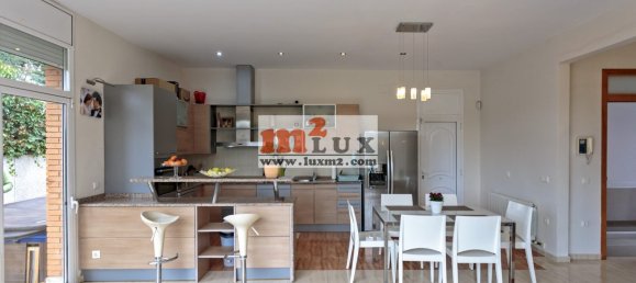 5 bedrooms Villa in Lloret de Mar, Spain No. 13384 16