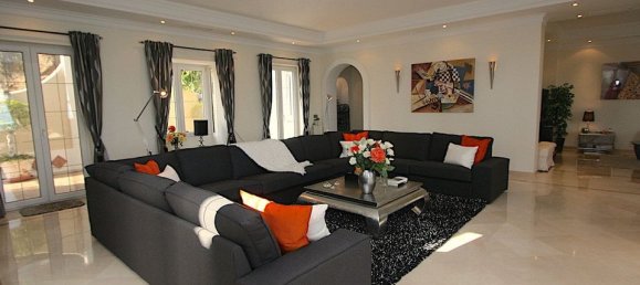 5 bedrooms Villa in Mijas, Spain No. 180020 11
