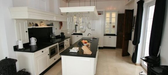 5 bedrooms Villa in Mijas, Spain No. 180020 13