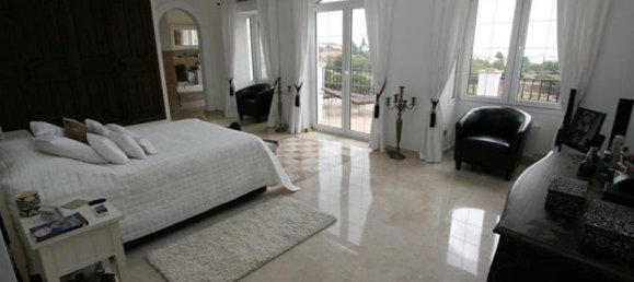 5 bedrooms Villa in Mijas, Spain No. 180020 16