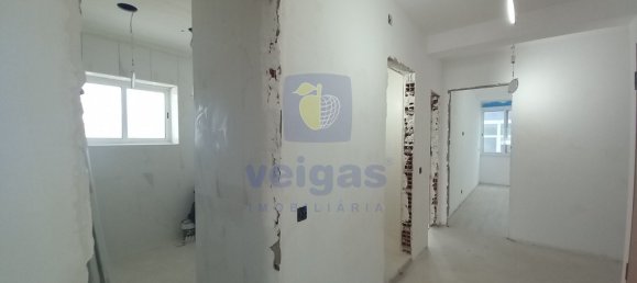 4 bedrooms Apartment in Almada, Portugal No. 87330 16