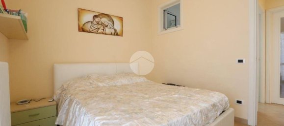 Apartamento de 2 dormitorios en Tortoreto, Italy No. 272713 10