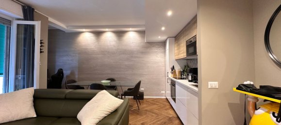 2 bedrooms Apartment in Milan, Italy No. 364925 9