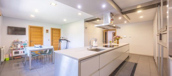 5 bedrooms Villa in Matosinhos, Portugal No. 224450 26