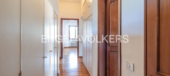 4 rooms Apartment in Rome, Italy No. 63036 27